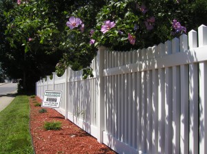 PVC VIctorian Picket Fence